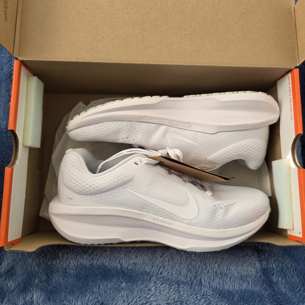 NEW Nike Air Winflo 11 Runing Shoes